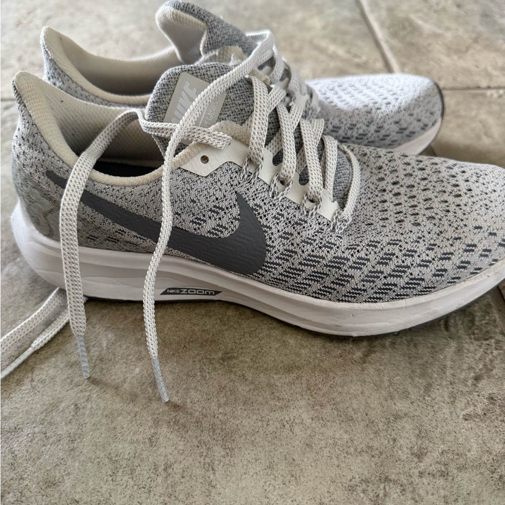 Nike Zoom Gray and White Athletic Shoes
